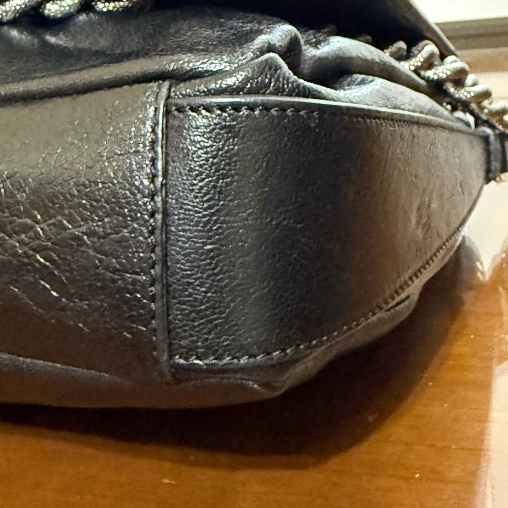 🔥 Sale 🔥- Celine Black Leather Bag with Chain Strap and Lock Set - Picture 12 of 16